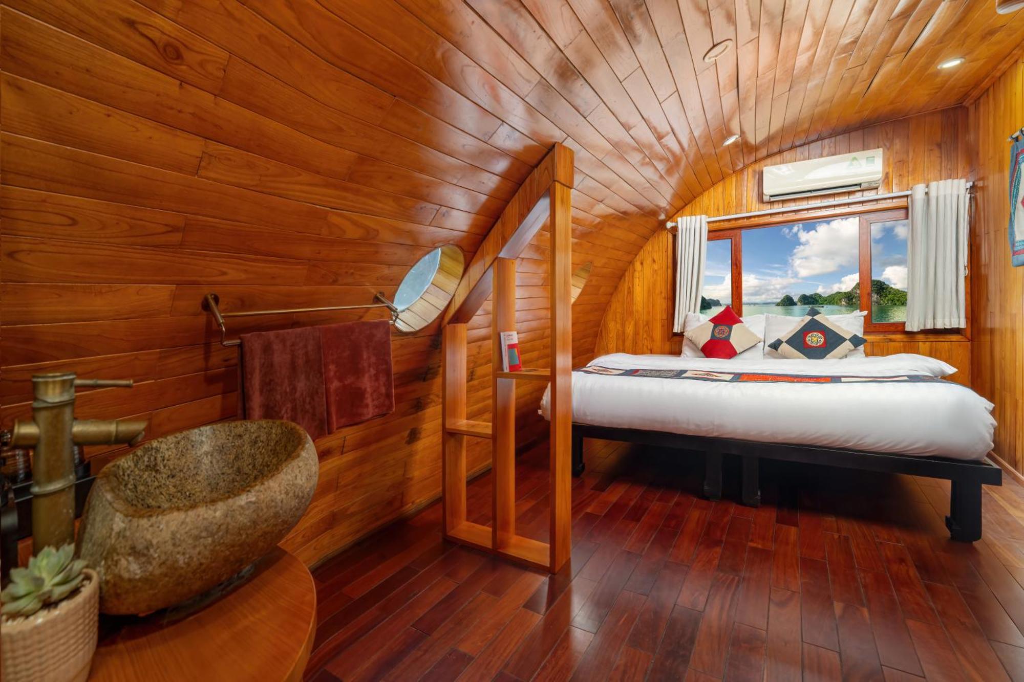 Hotel Sunlight Boutique Cruise - Cat Ba Island Hạ Long Exterior foto